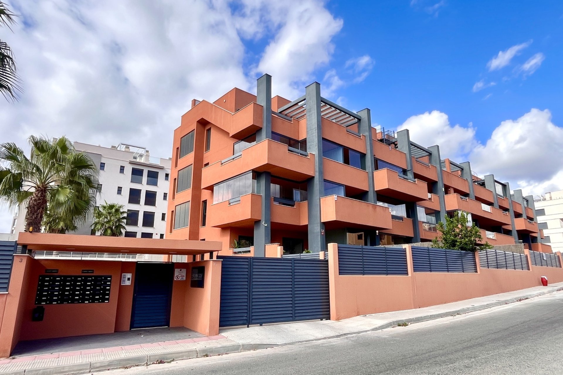 Herverkoop - Appartement -
Villamartin - Costa Blanca