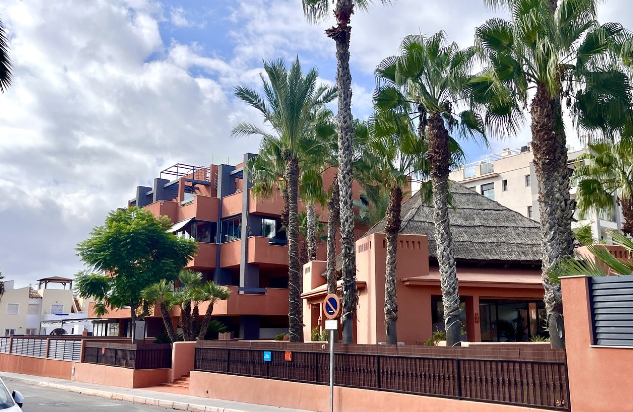 Herverkoop - Appartement -
Villamartin - Costa Blanca