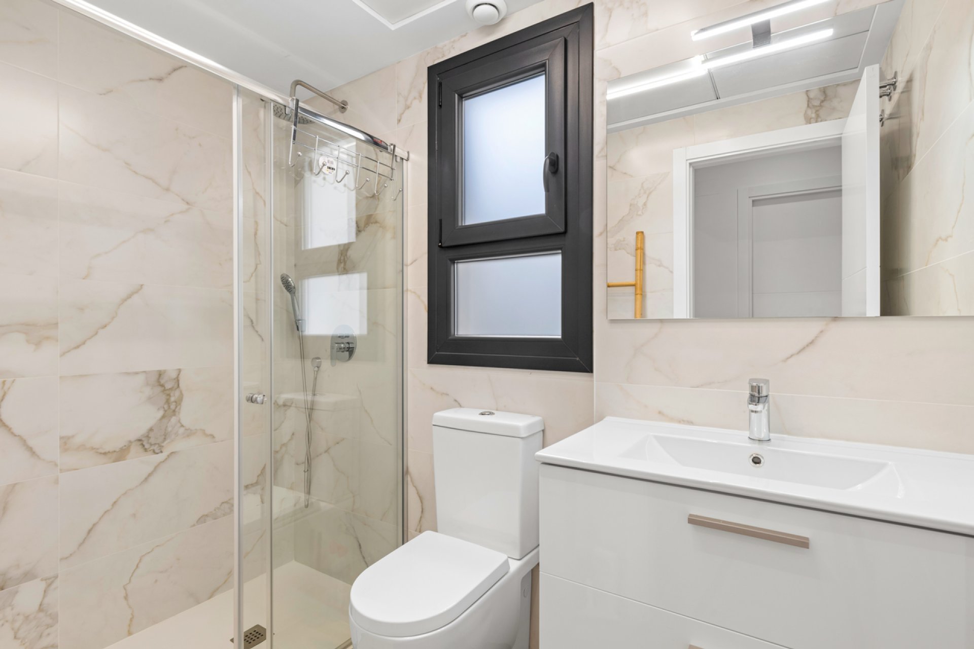 Herverkoop - Appartement -
Villamartin - Costa Blanca