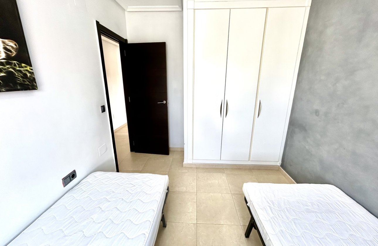 Herverkoop - Appartement -
Villamartin - Costa Blanca