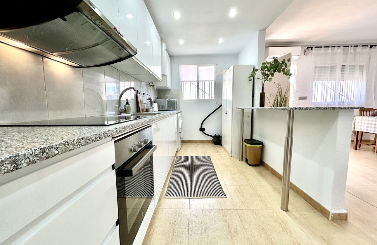 Herverkoop - Appartement -
Villamartin - Costa Blanca