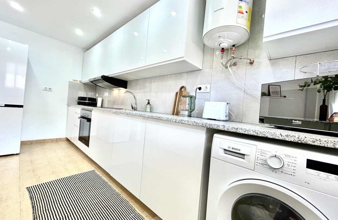 Herverkoop - Appartement -
Villamartin - Costa Blanca