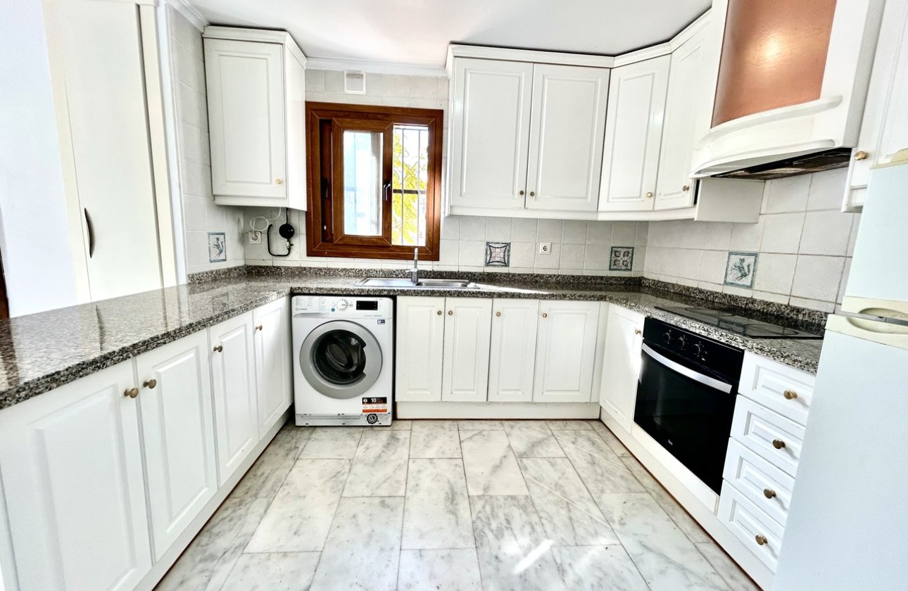 Herverkoop - Appartement -
Villamartin - Costa Blanca