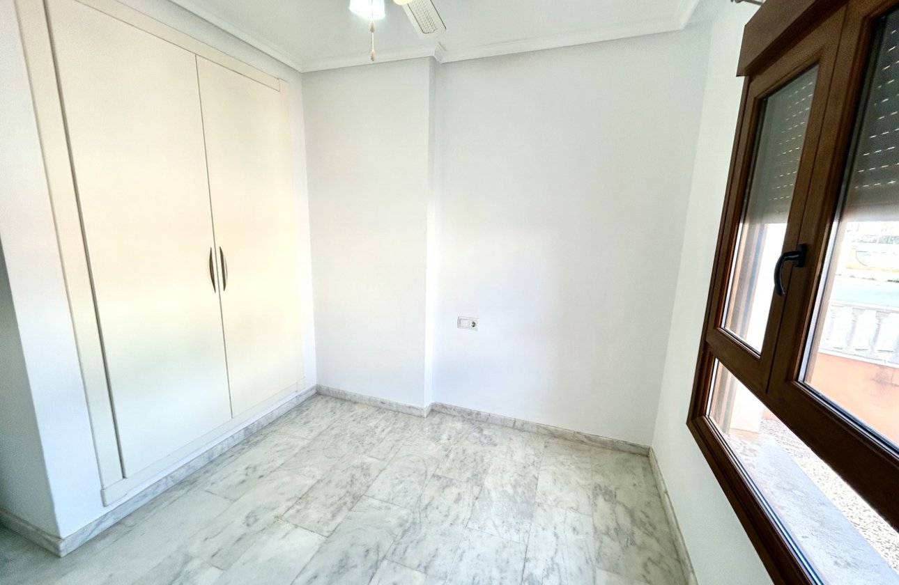 Herverkoop - Appartement -
Villamartin - Costa Blanca