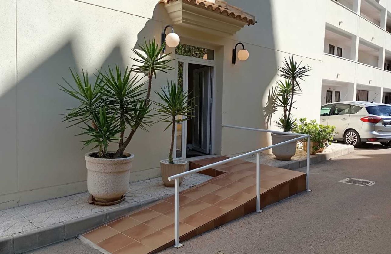 Herverkoop - Appartement -
Villamartin - Costa Blanca