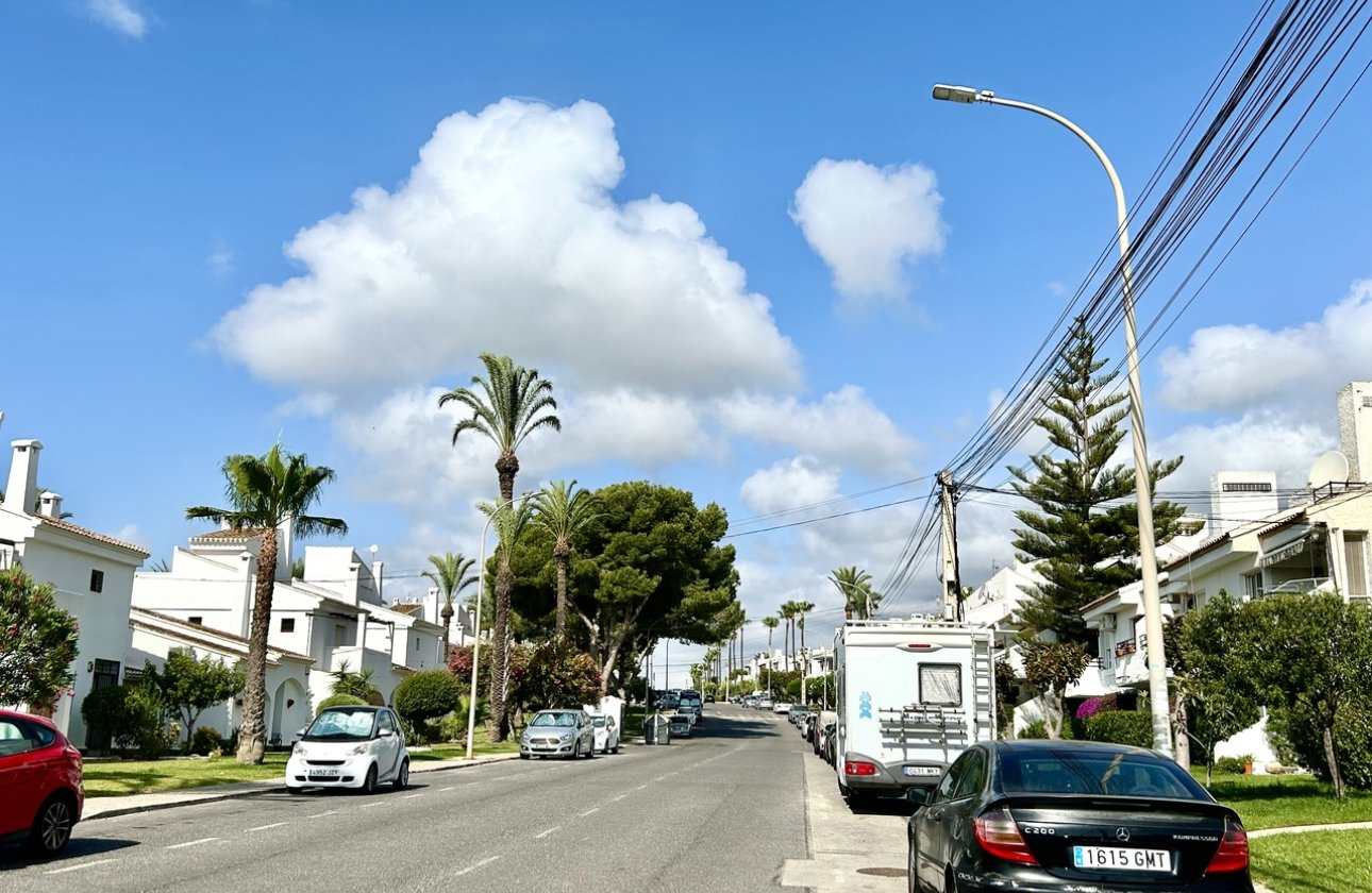 Herverkoop - Appartement -
Villamartin - Costa Blanca