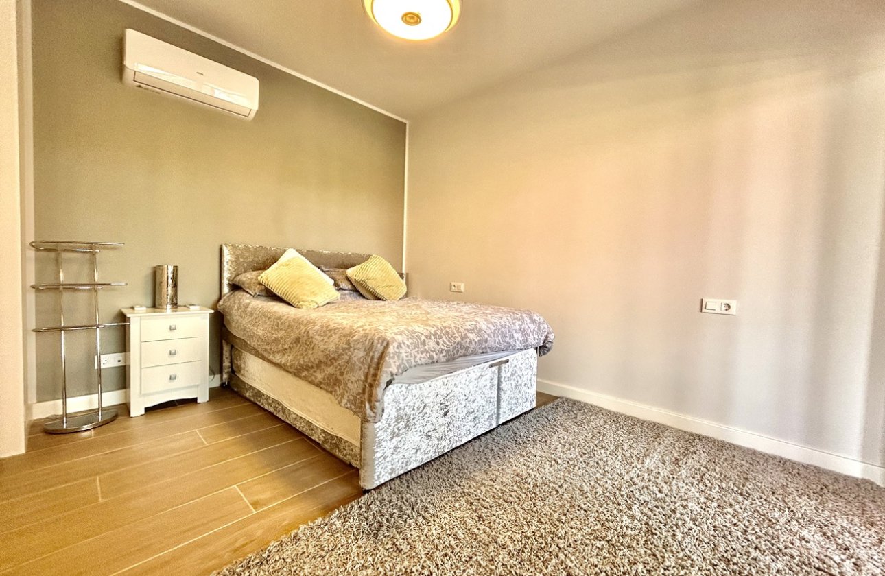 Herverkoop - Appartement -
Villamartin - Costa Blanca