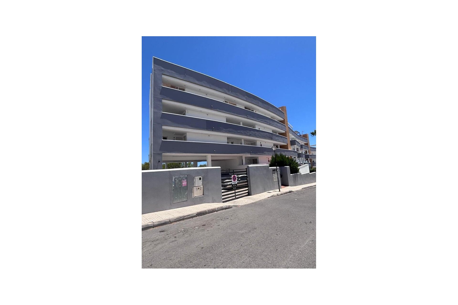 Herverkoop - Appartement -
Villamartin - Costa Blanca