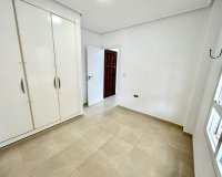 Herverkoop - Appartement -
Villamartin - Costa Blanca