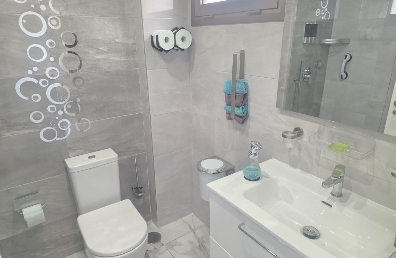 Herverkoop - Appartement -
Villamartin - Costa Blanca