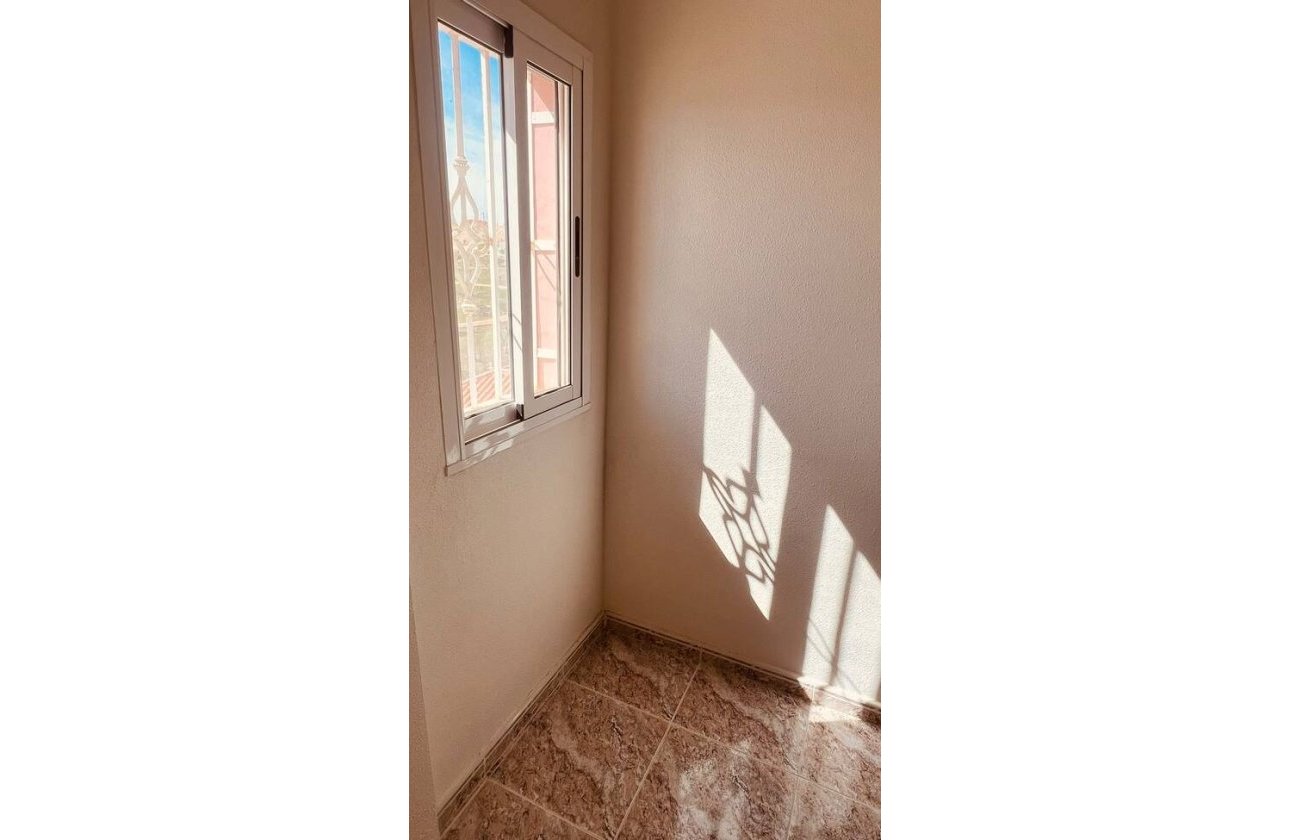 Herverkoop - Appartement -
Villamartin - Costa Blanca