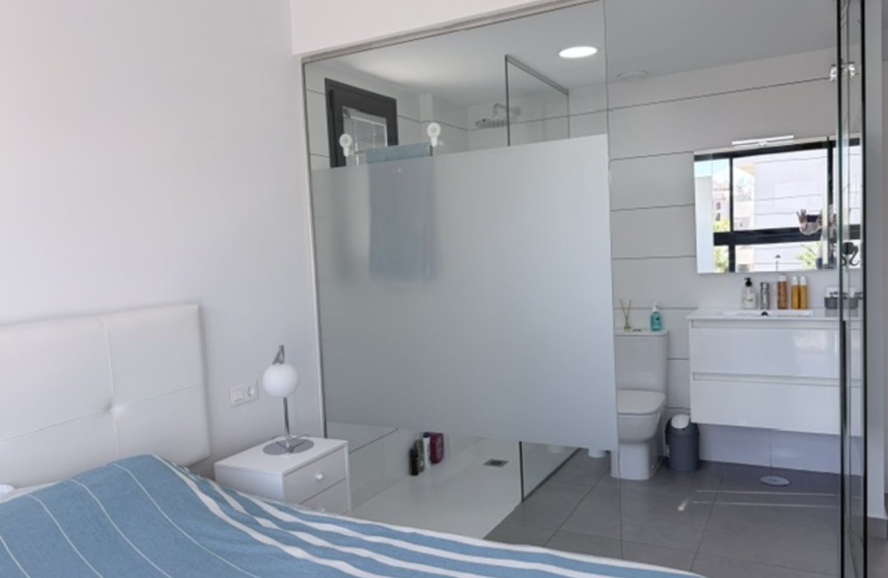 Herverkoop - Appartement -
Villamartin - Costa Blanca