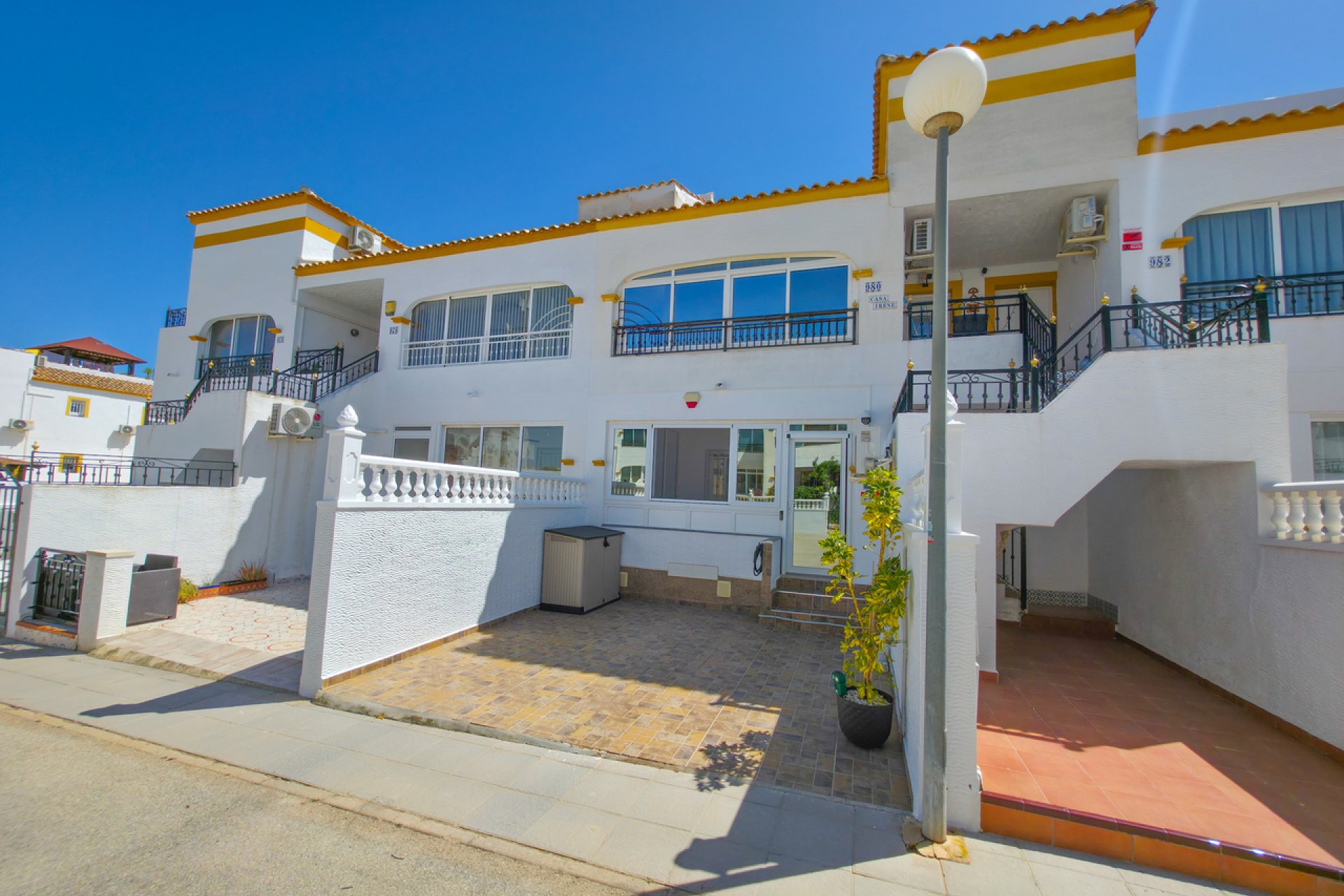 Herverkoop - Appartement -
Vistabella Golf Entre Naranjos - Inland
