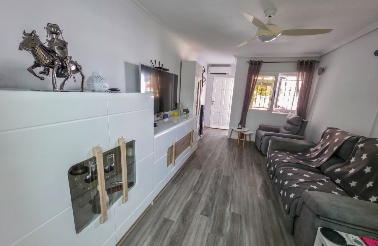Herverkoop - Appartement -
Vistabella Golf Entre Naranjos - Inland