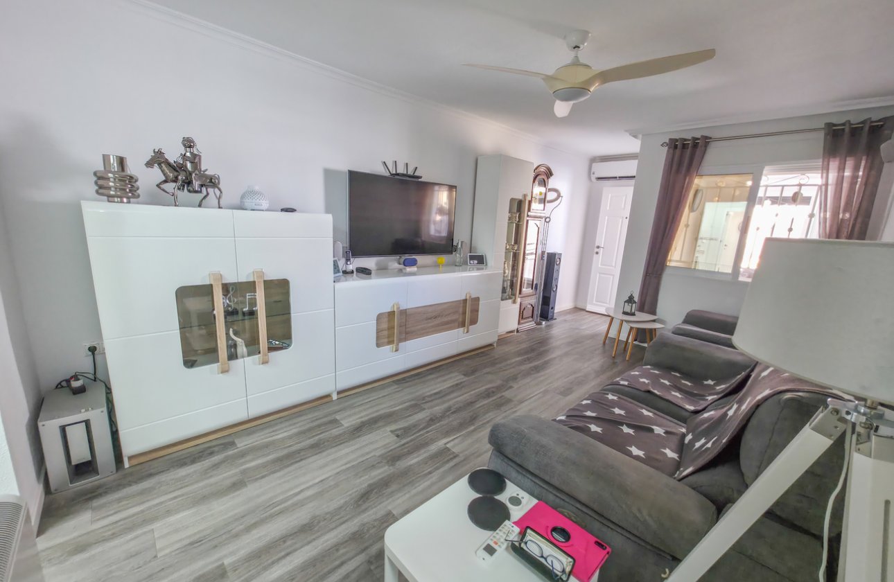Herverkoop - Appartement -
Vistabella Golf Entre Naranjos - Inland