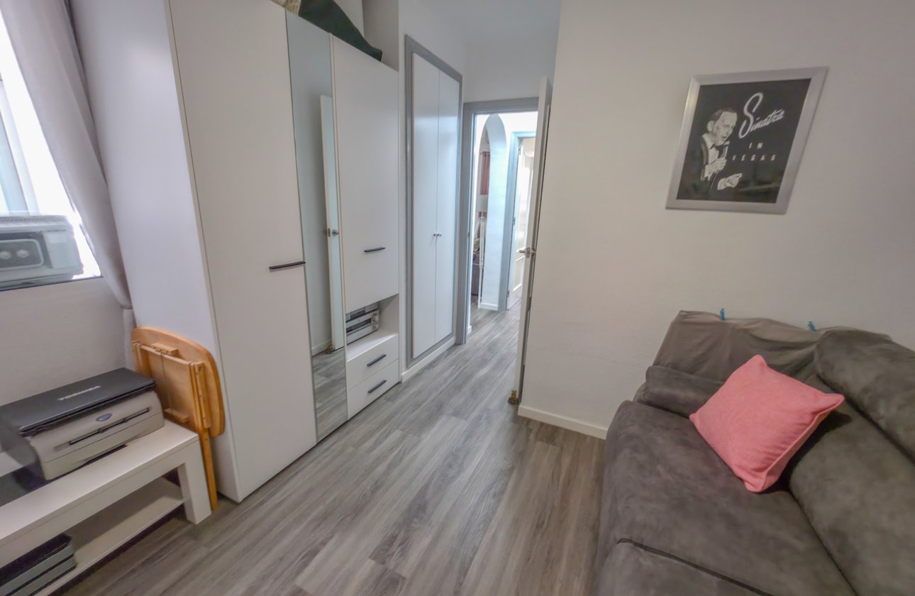 Herverkoop - Appartement -
Vistabella Golf Entre Naranjos - Inland