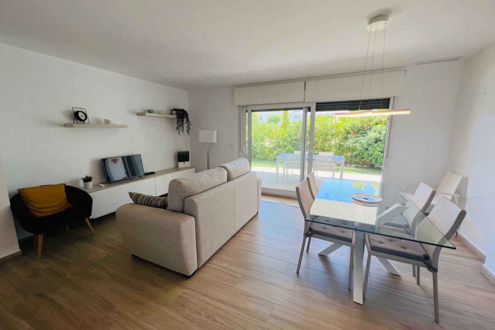 Herverkoop - Appartement -
Vistabella Golf Entre Naranjos - Inland