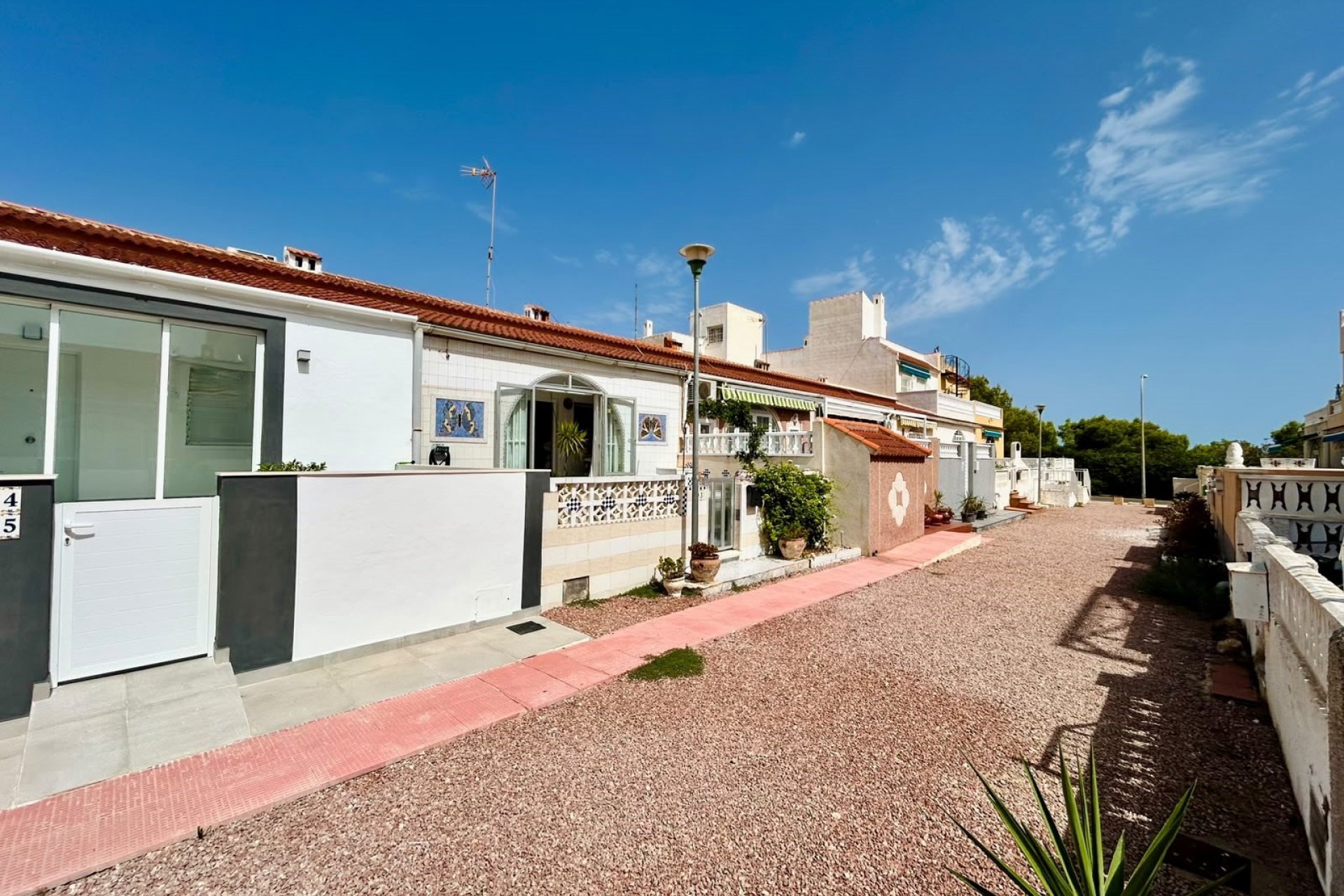 Herverkoop - Bungalow -
La Siesta - Costa Blanca
