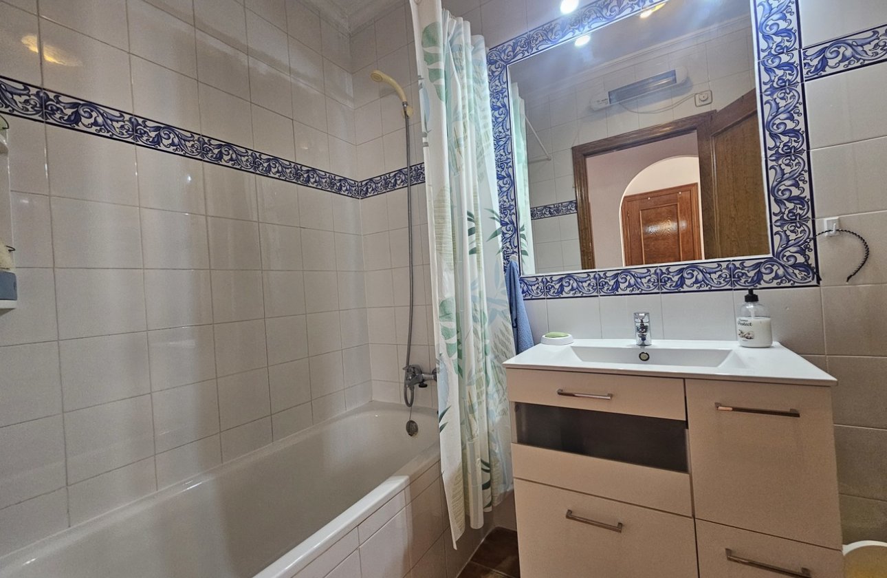 Herverkoop - Bungalow -
La Zenia - Costa Blanca