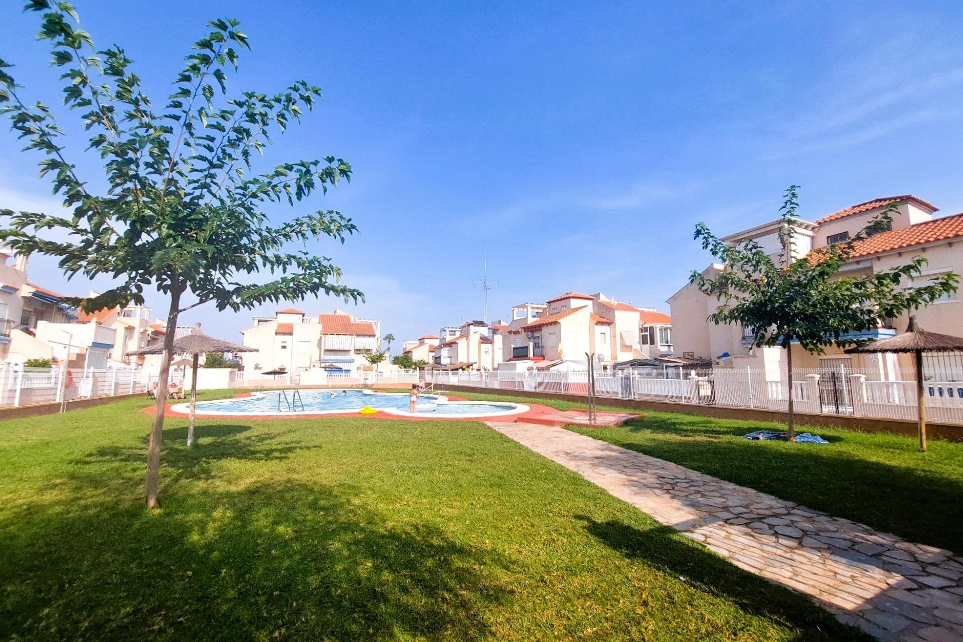 Herverkoop - Bungalow -
Orihuela Costa - Costa Blanca