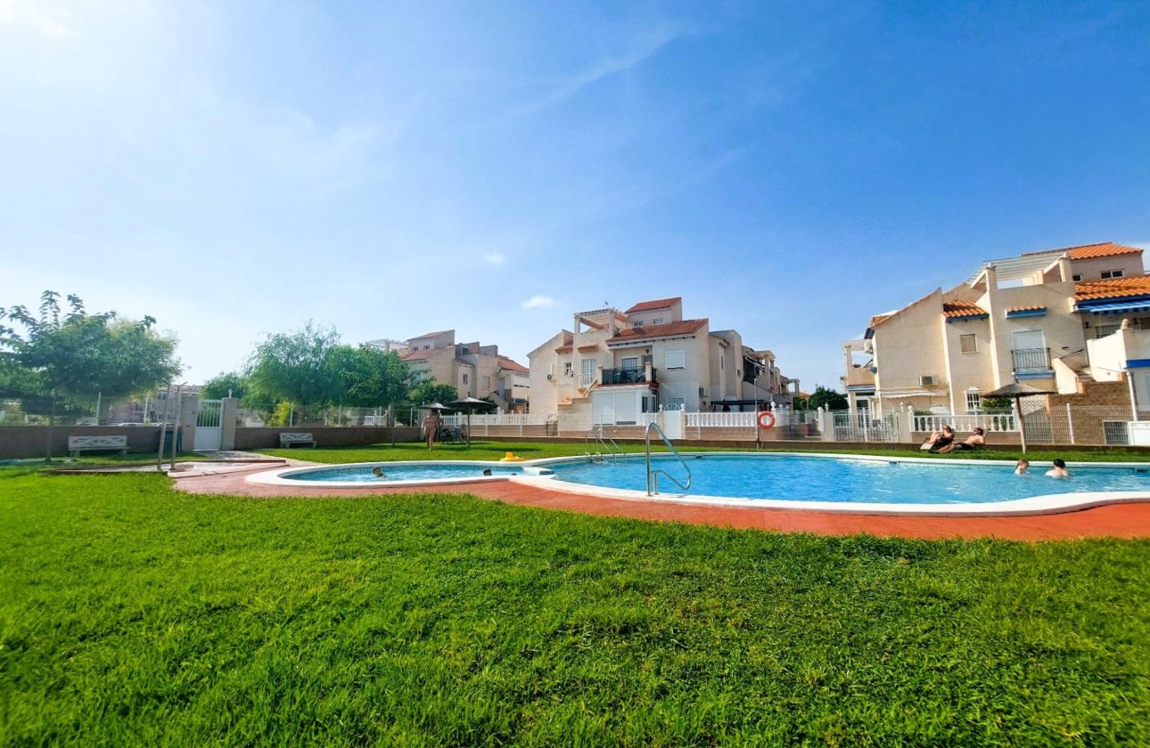Herverkoop - Bungalow -
Orihuela Costa - Costa Blanca