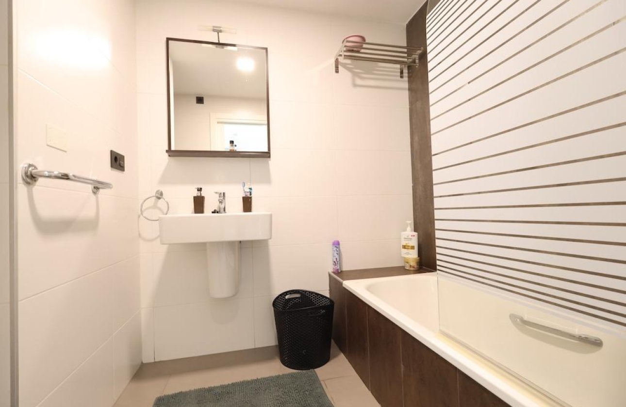 Herverkoop - Bungalow -
Orihuela Costa - Costa Blanca