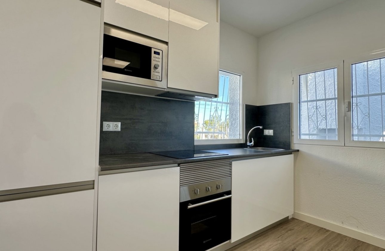 Herverkoop - Bungalow -
Orihuela Costa - Costa Blanca