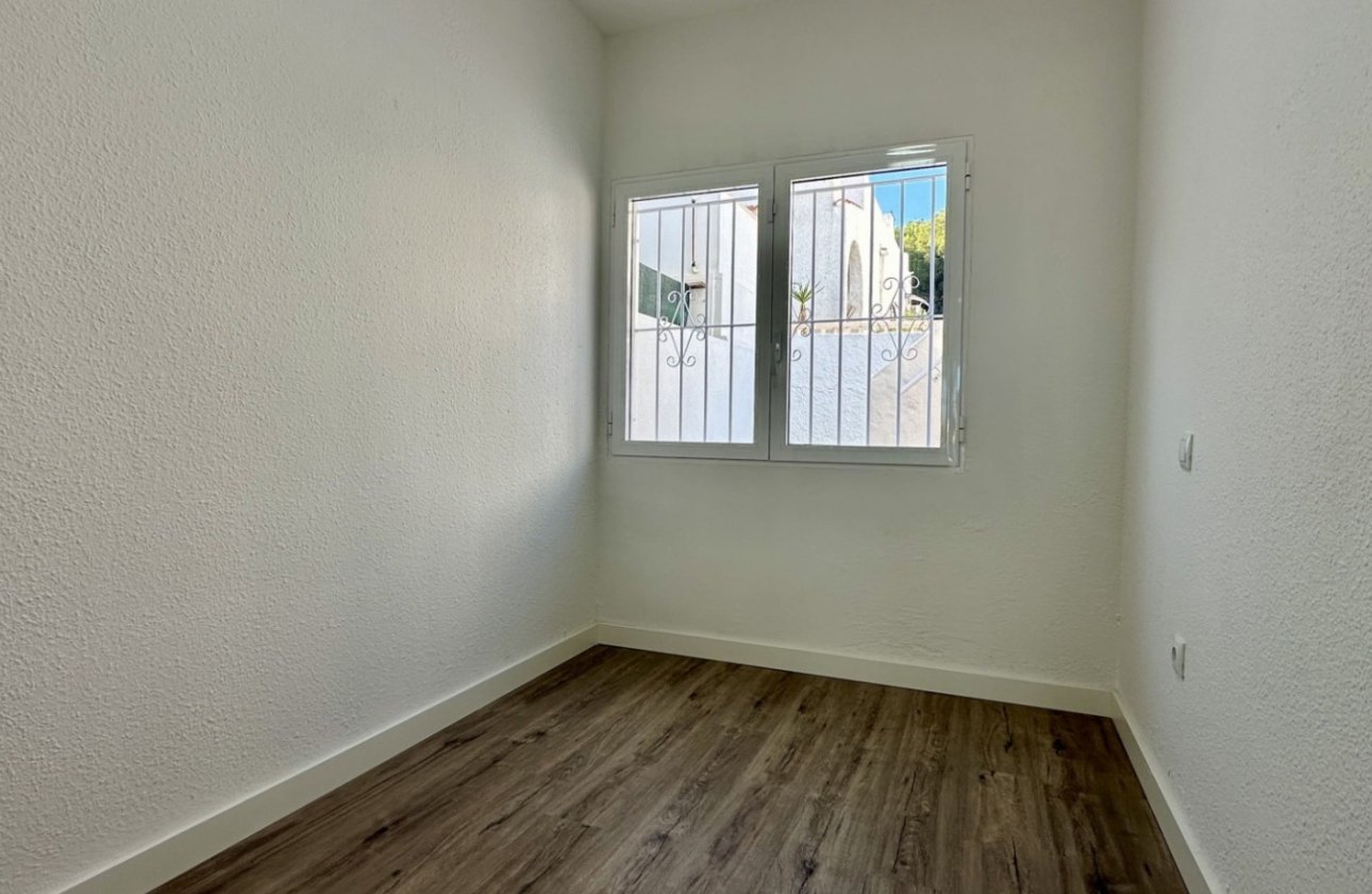 Herverkoop - Bungalow -
Orihuela Costa - Costa Blanca