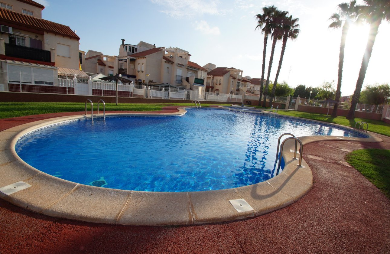 Herverkoop - Bungalow -
Orihuela Costa - Costa Blanca