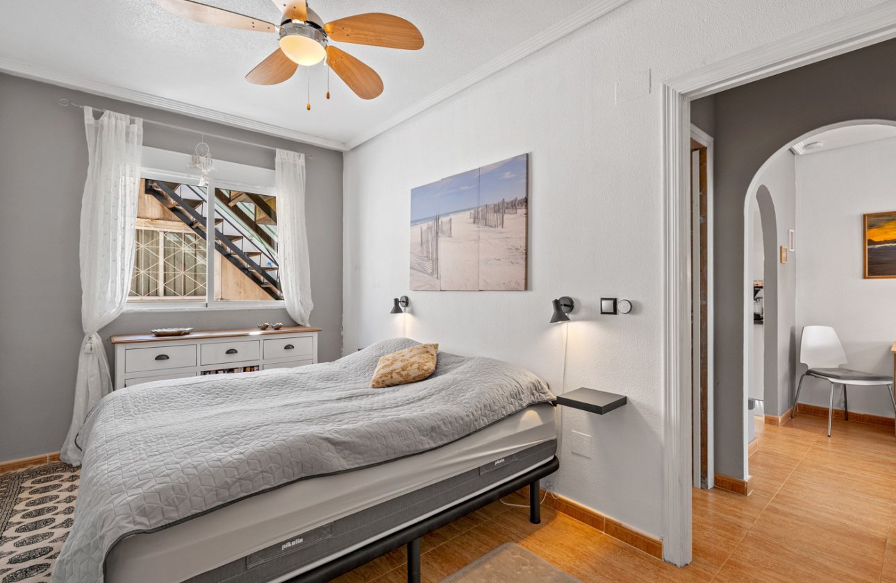 Herverkoop - Bungalow -
Orihuela Costa - Costa Blanca