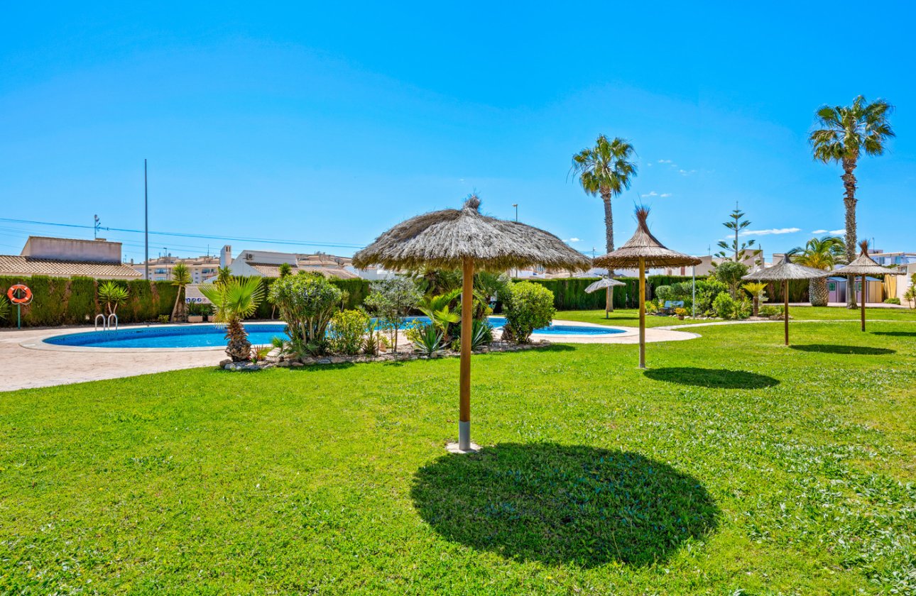 Herverkoop - Bungalow -
Orihuela Costa - Costa Blanca