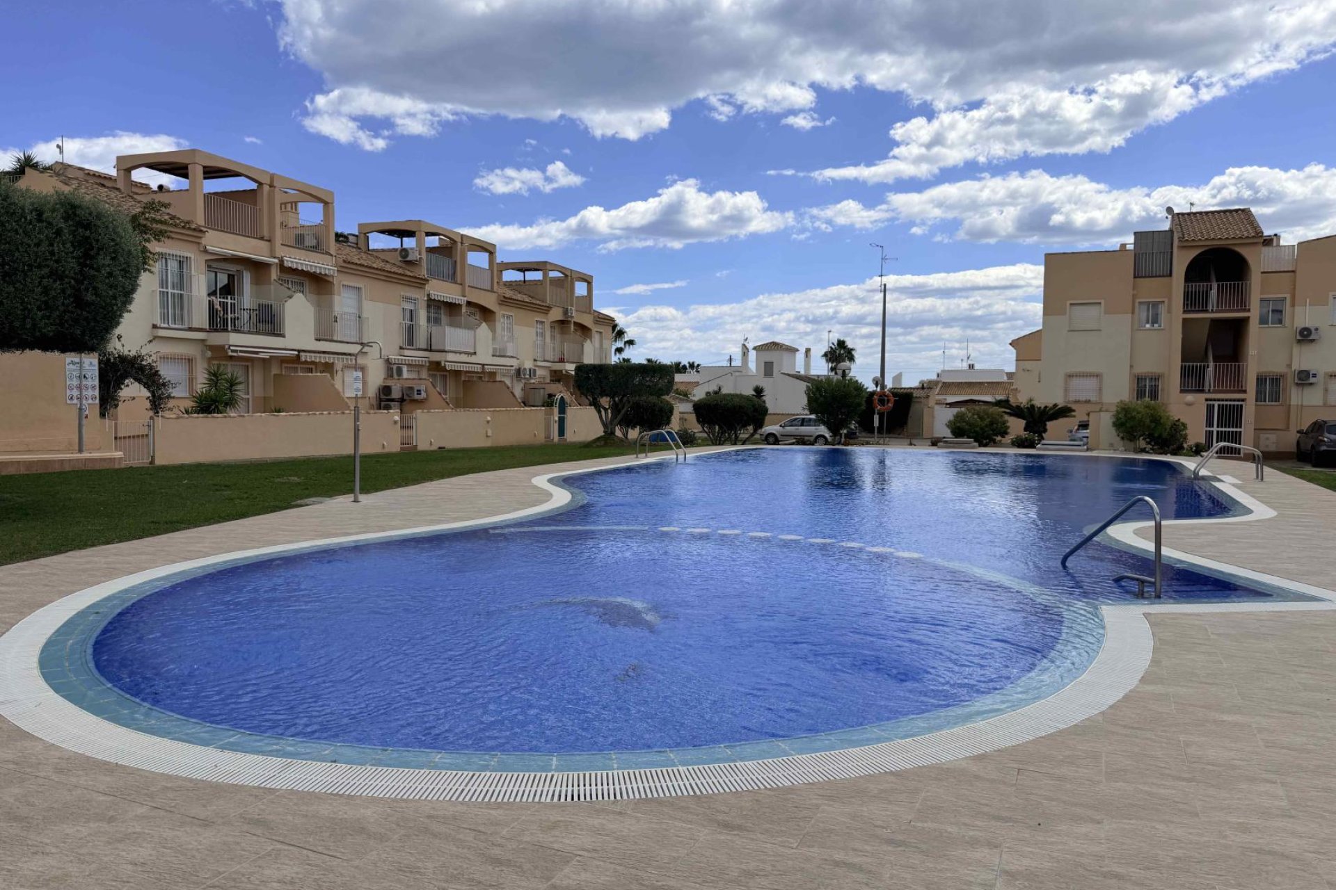 Herverkoop - Bungalow -
Orihuela Costa - Costa Blanca