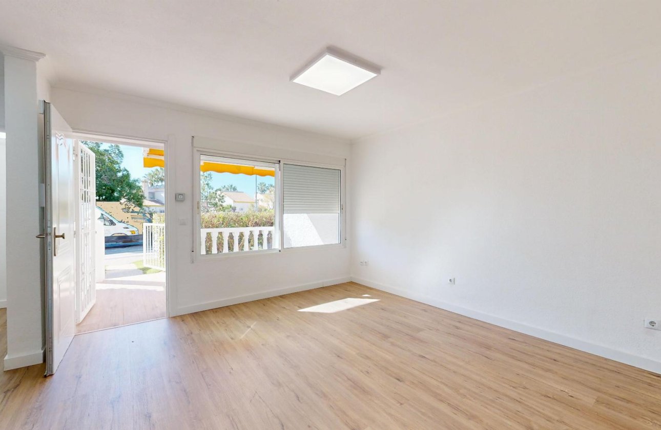 Herverkoop - Bungalow -
Orihuela Costa - Costa Blanca