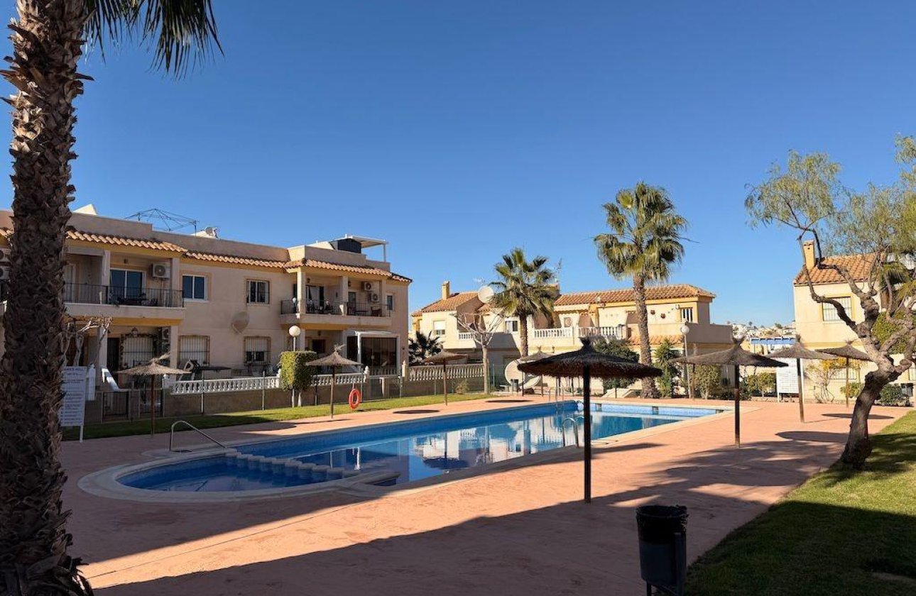 Herverkoop - Bungalow -
Orihuela Costa - Costa Blanca