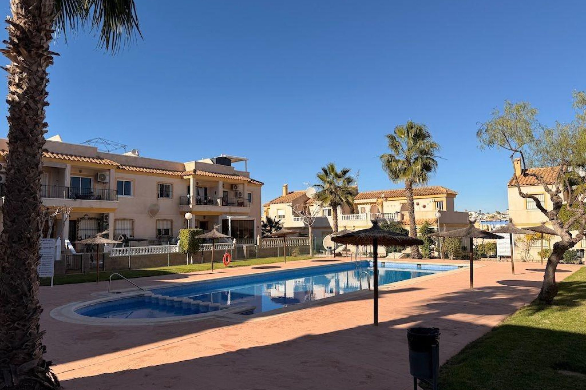 Herverkoop - Bungalow -
Orihuela Costa - Costa Blanca