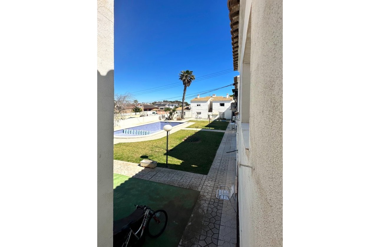Herverkoop - Bungalow -
Orihuela Costa - Costa Blanca