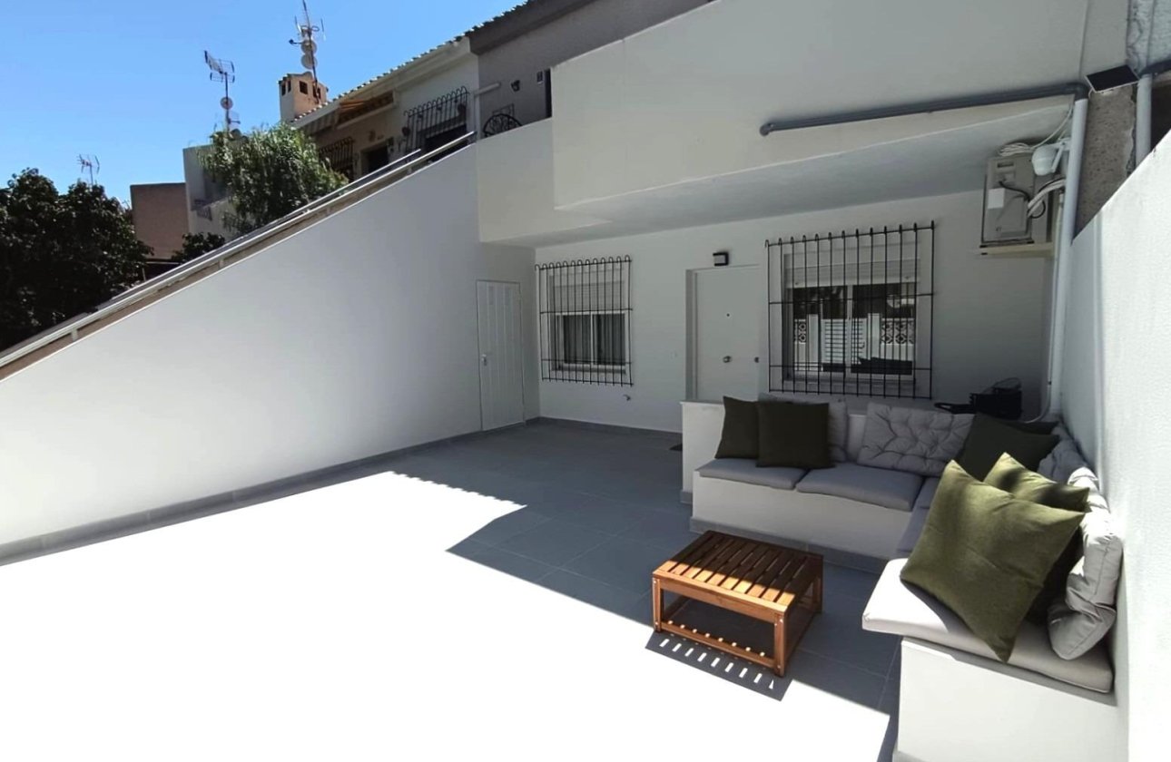 Herverkoop - Bungalow -
Orihuela Costa - Costa Blanca