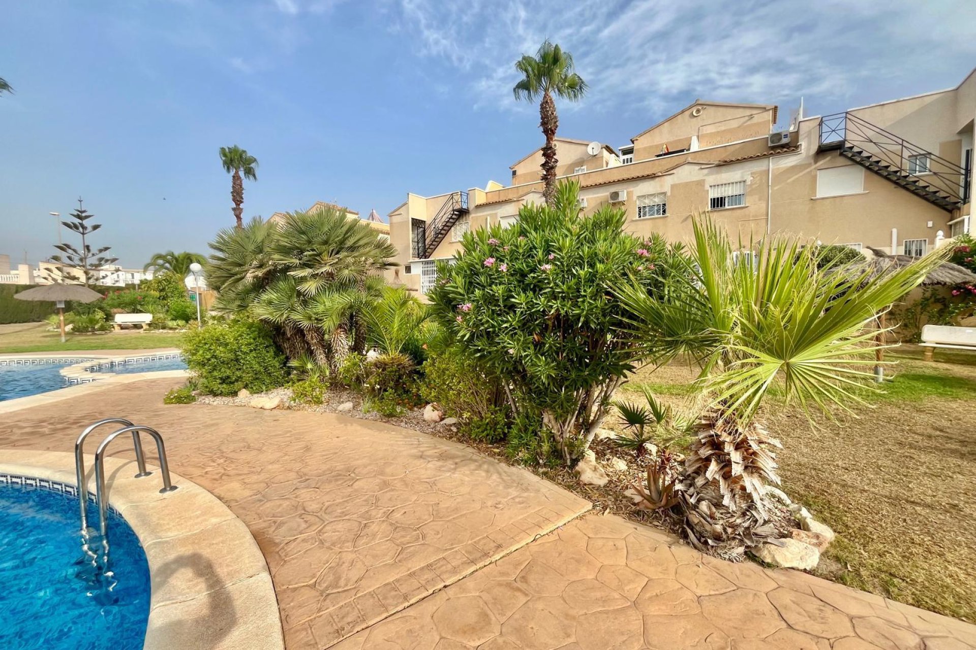 Herverkoop - Bungalow -
Orihuela Costa - La Chismosa