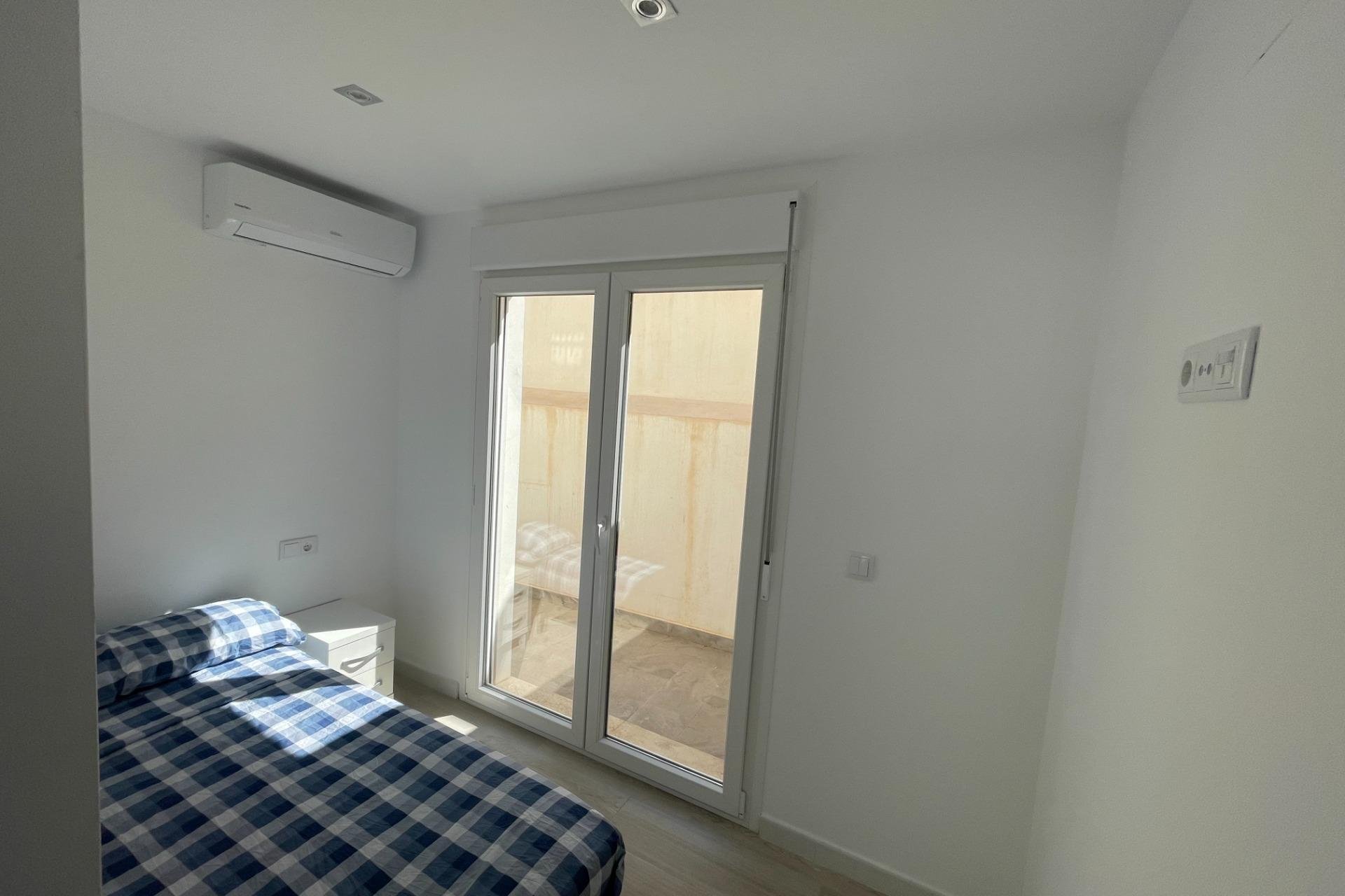 Herverkoop - Bungalow -
Orihuela Costa - La Regia
