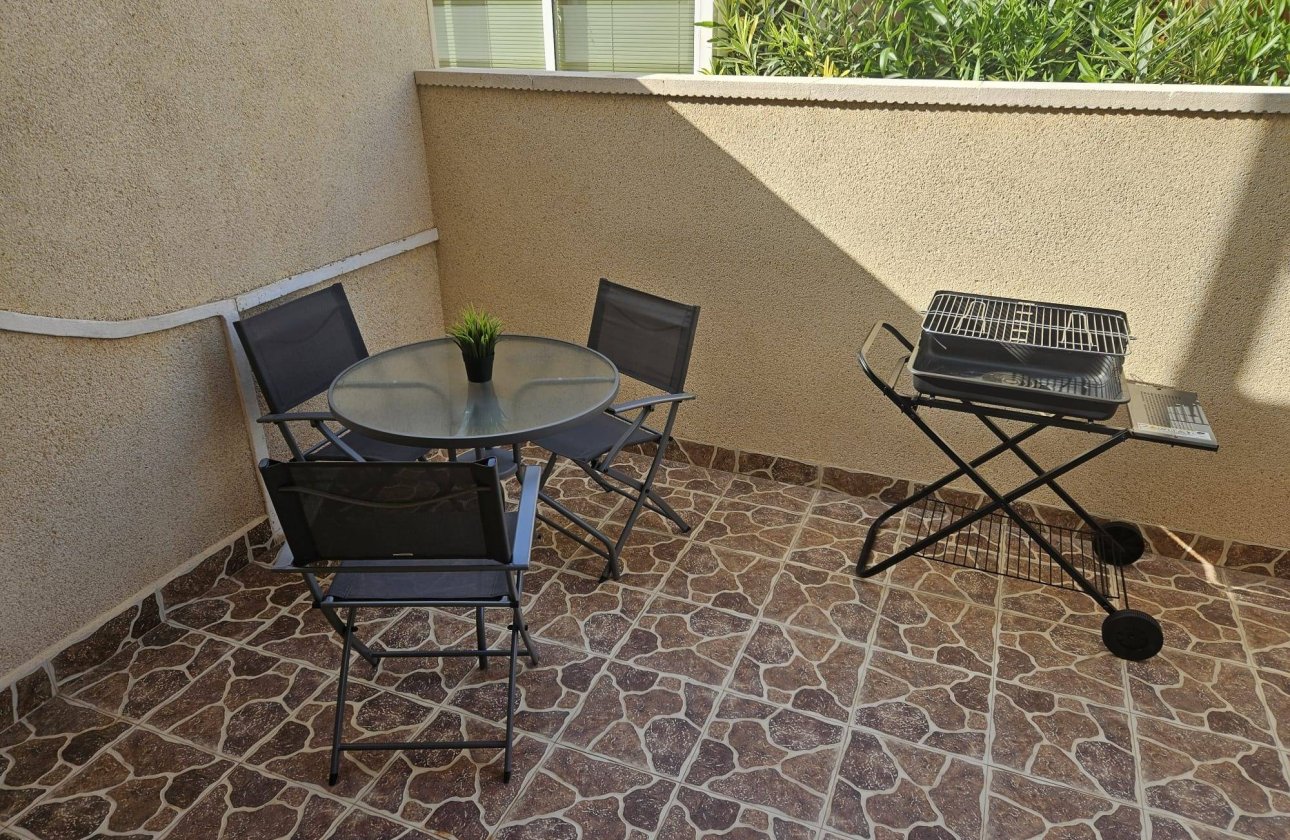 Herverkoop - Bungalow -
Orihuela Costa - La Zenia