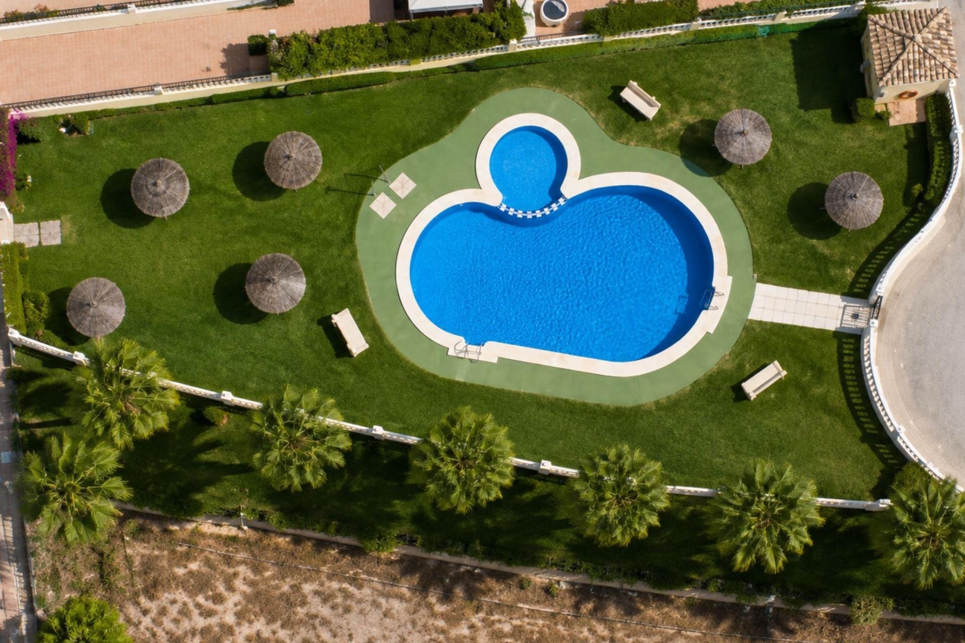 Herverkoop - Bungalow -
Orihuela Costa - Lomas de Cabo Roig