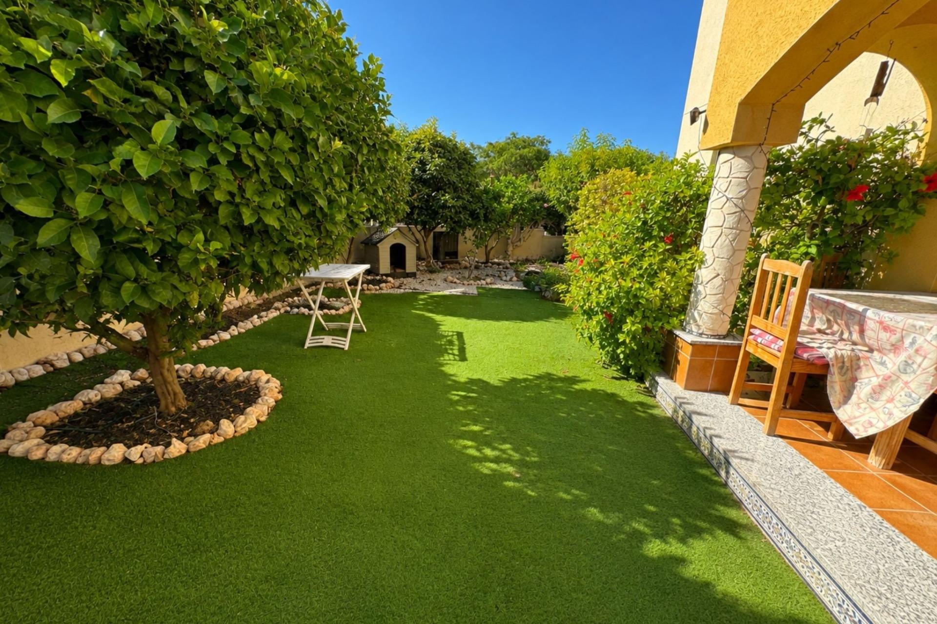 Herverkoop - Bungalow -
Orihuela Costa - Lomas de Cabo Roig