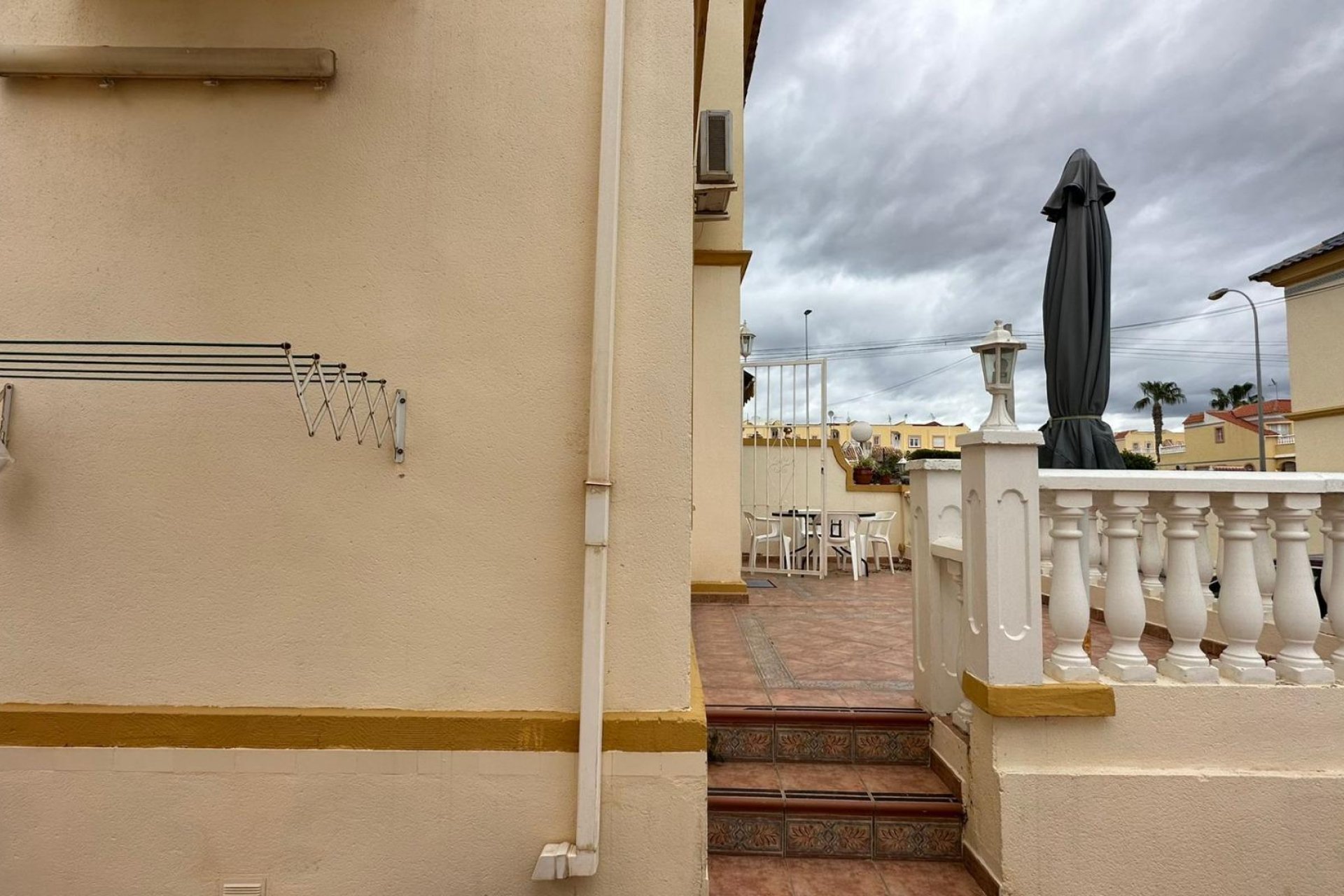 Herverkoop - Bungalow -
Orihuela Costa - Los Almendros-la Florida