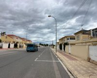 Herverkoop - Bungalow -
Orihuela Costa - Los Almendros-la Florida
