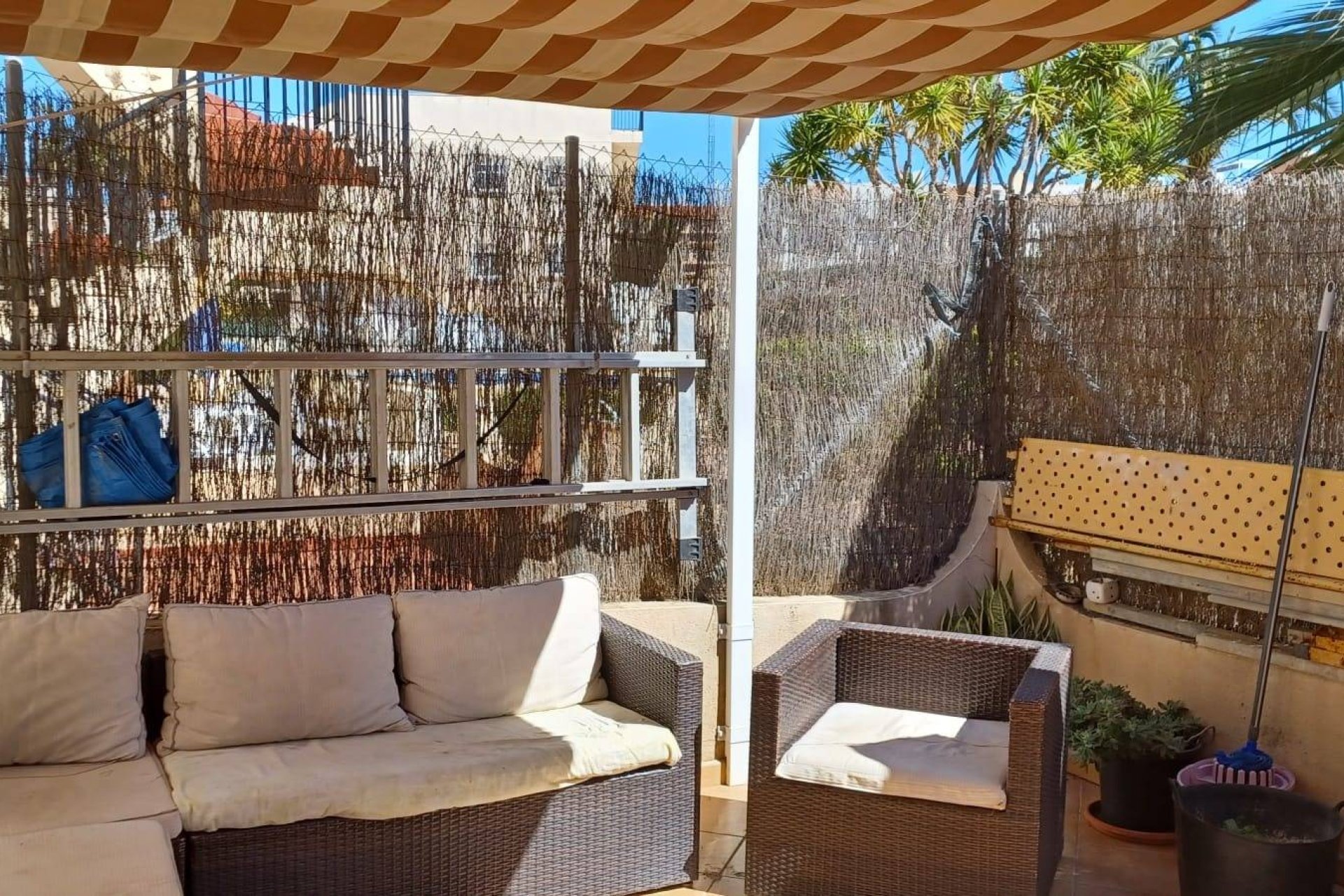 Herverkoop - Bungalow -
Orihuela Costa - Los Almendros-la Florida