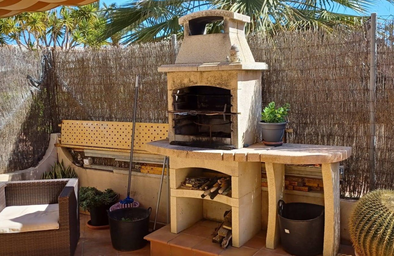 Herverkoop - Bungalow -
Orihuela Costa - Los Almendros-la Florida