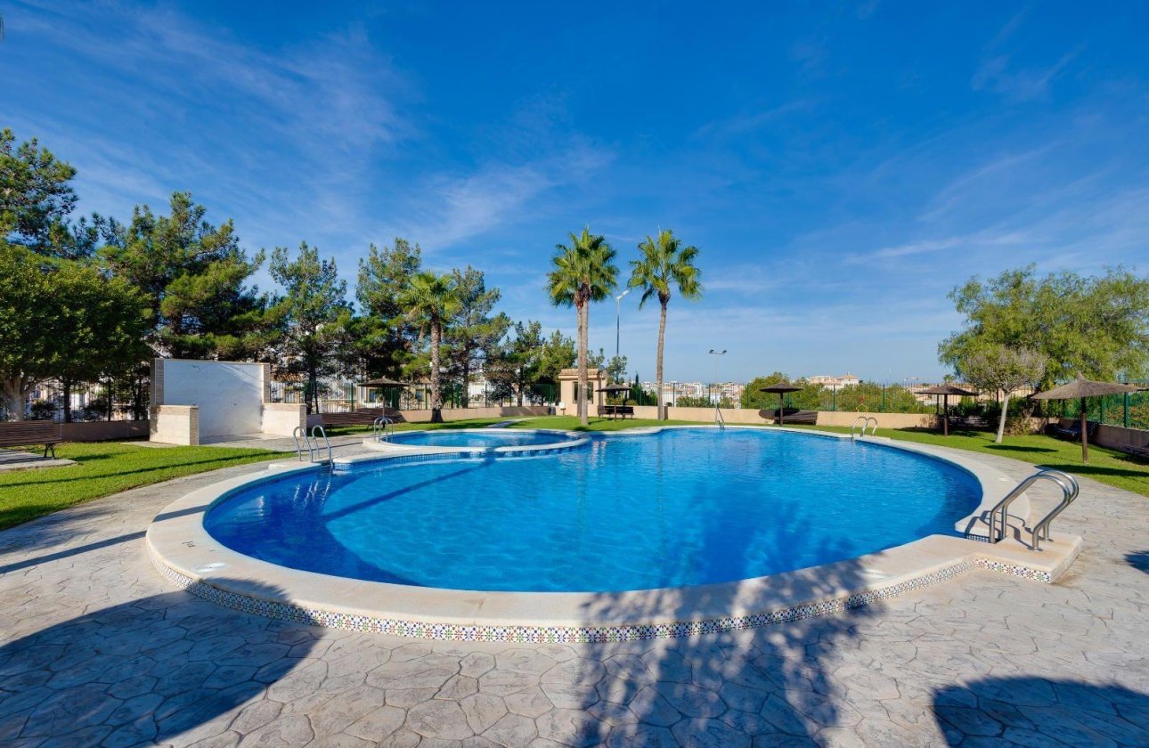 Herverkoop - Bungalow -
Orihuela Costa - Los Altos