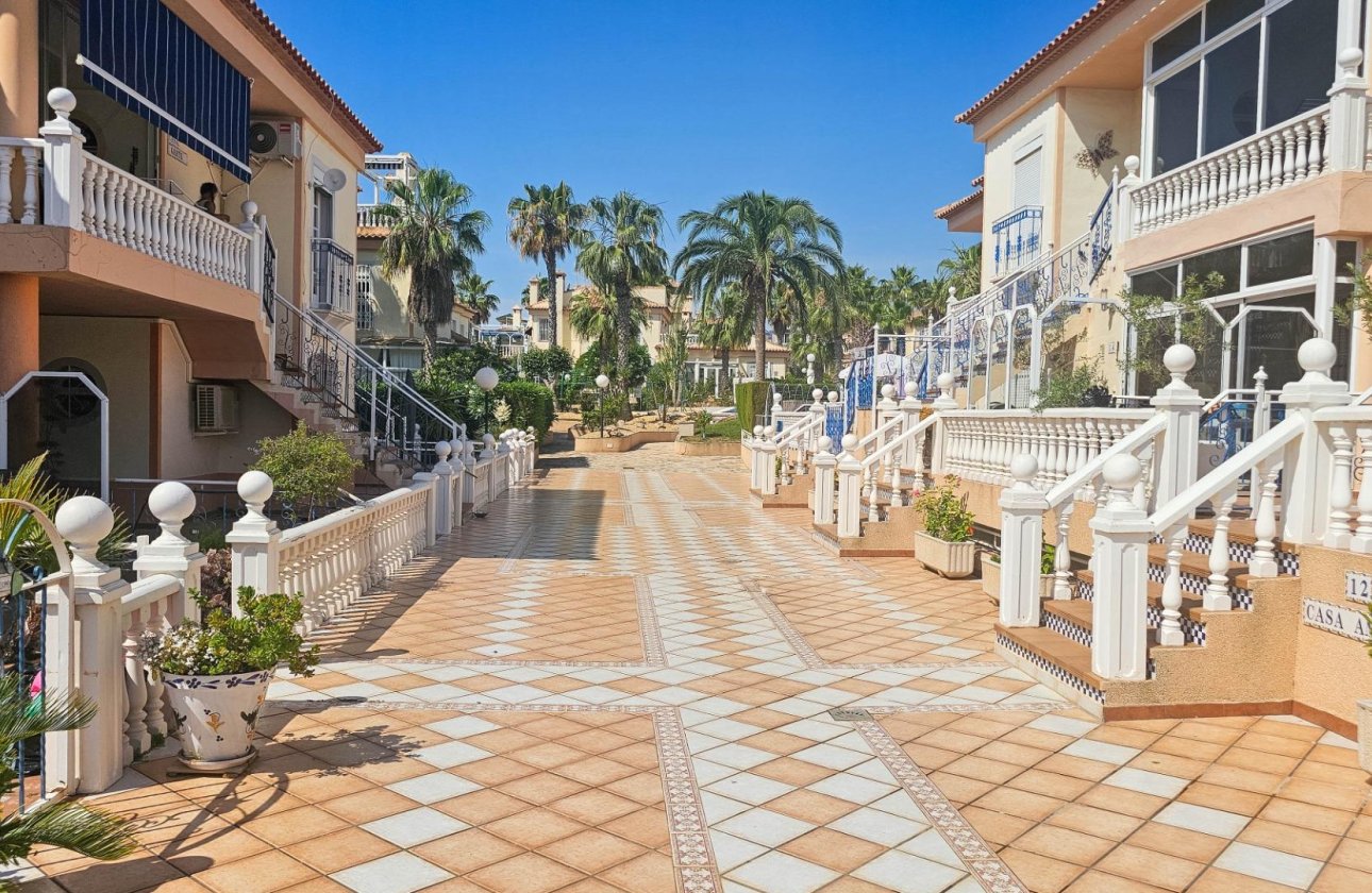Herverkoop - Bungalow -
Orihuela Costa - Los Altos