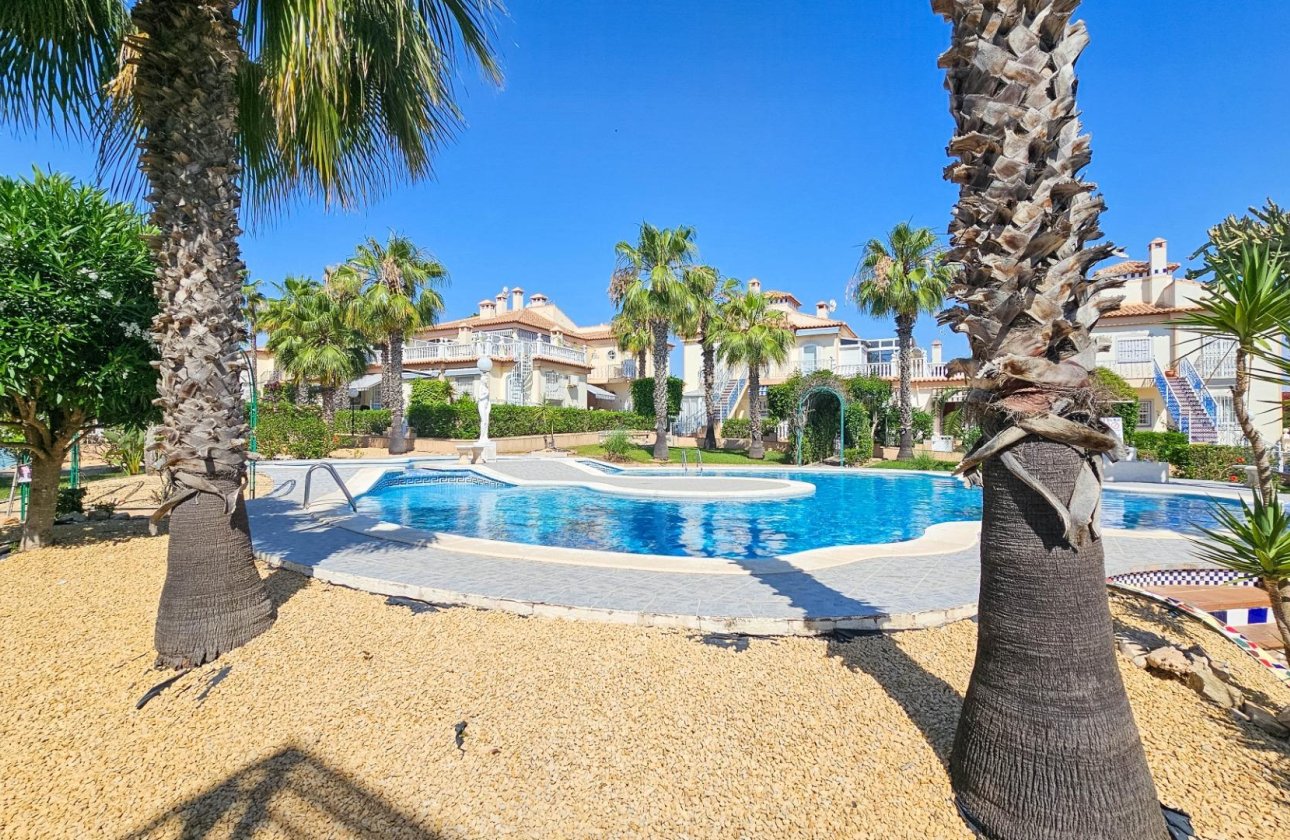 Herverkoop - Bungalow -
Orihuela Costa - Los Altos