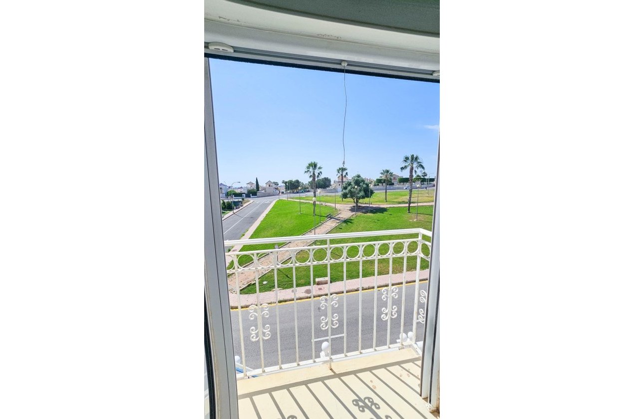 Herverkoop - Bungalow -
Orihuela Costa - Los Altos